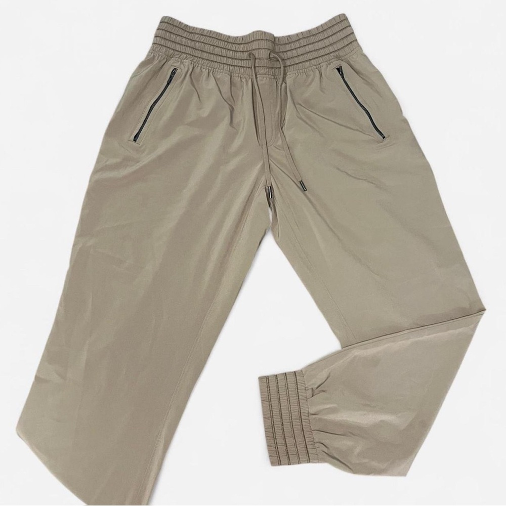 Athleta beige camden joggers relaxed fit for women size 8